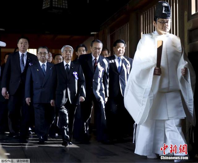 靖国神社春祭第二日 一批日本议员参拜