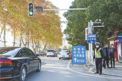 中南医院增设“医的”专用通道 限时15分钟内驶出医院