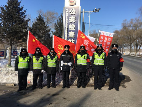 【黑龙江】【供稿】哈尔滨市双城区交警：全力坚守不放松 为百姓筑起“安全长城”