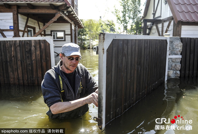 俄罗斯新西伯利亚遭遇洪水袭击