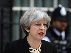 英国民众不满意 特雷莎·梅公众认可度跌至新低_fororder_timg