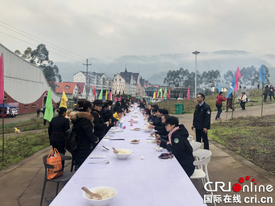 【区县联动】【涪陵】重庆涪陵：美心红酒小镇首届年味文化节开幕【区县联动列表】美心红酒小镇首届年味文化节开幕