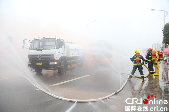 【区县联动】【丰都】重庆丰都举行道路运输交通事故综合应急演练【区县联动列表】丰都举行道路运输交通事故综合应急演练