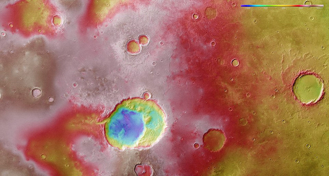 火星地表发现巨型火山坑 或形成于30多亿年前