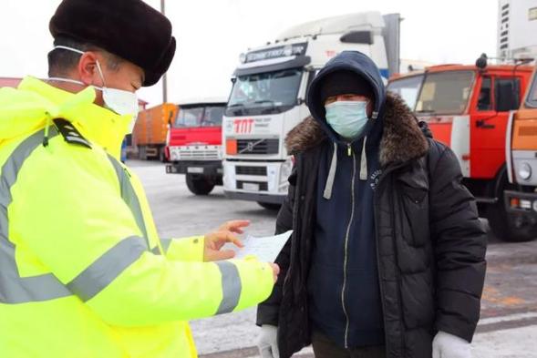 黑河交警支队多措并举 防疫战时保民生