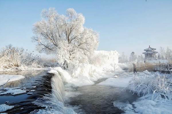 赴“世界的黑河”之约， 享“沸腾吧冰雪”之乐