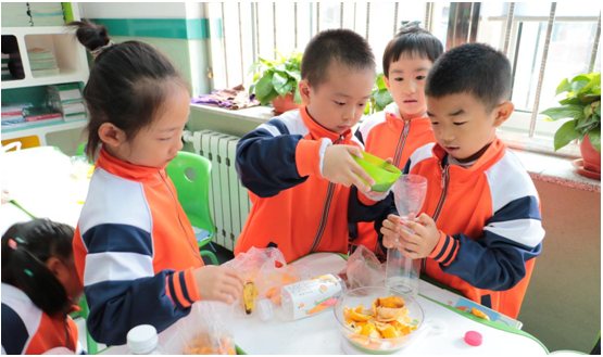 沈阳市大东区杏坛小学举行垃圾分类现场会