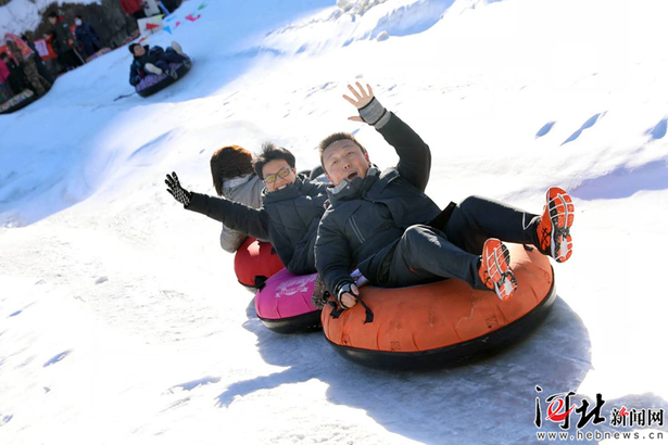 【冀网媒2019新春走基层】淡季不淡，冰雪旅游成秦皇岛新热点