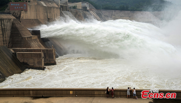 Xiaolangdi Waterfall-Watching Festival kicks off