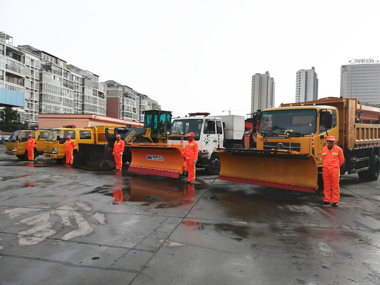 【汽车-文字列表】未“雪”绸缪 河南高速备好除雪车、融雪剂严阵以待