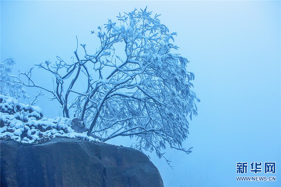 平顶山市鲁山县：古寺雪韵