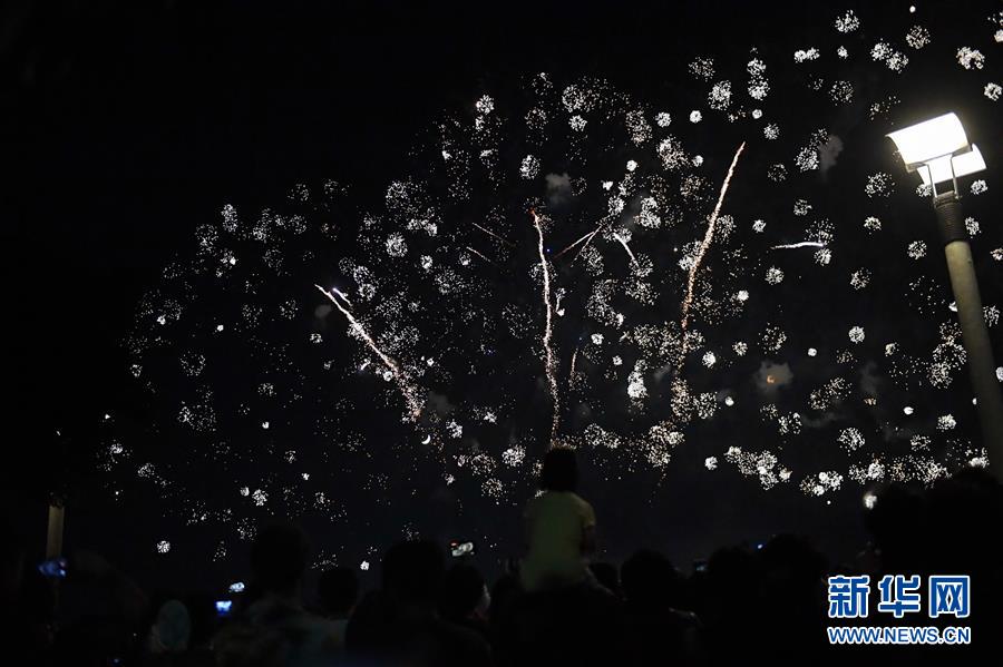 台北：大稻埕音乐烟花迎接浪漫七夕