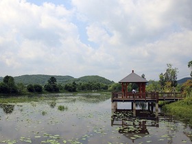 吉林延边：建设湿地公园 打造“山水产业”_fororder_CqgNOllLJ0OABiuoAAAAAAAAAAA996.800x533