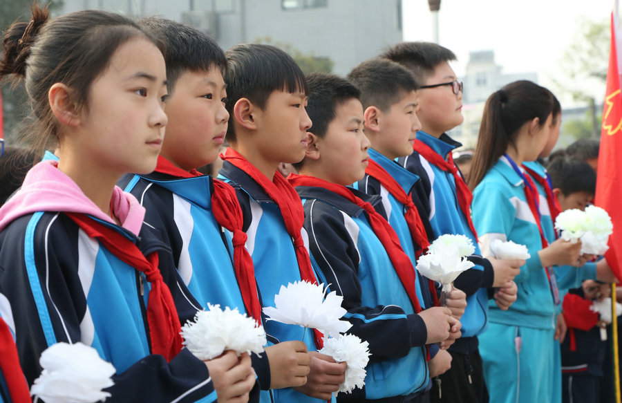 【河南供稿】河南宝丰：清明至 祭英烈 传承红色基因