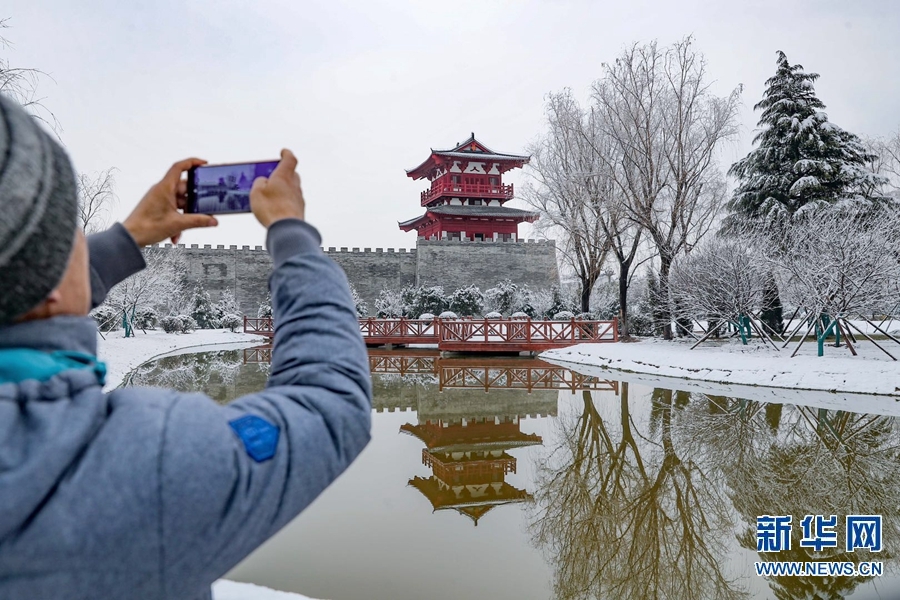 河南洛阳：瑞雪兆丰年 洛城美如画