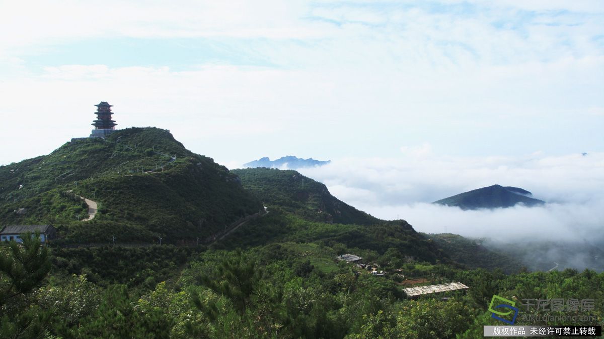 秋雨过后北京西山变身云海仙境