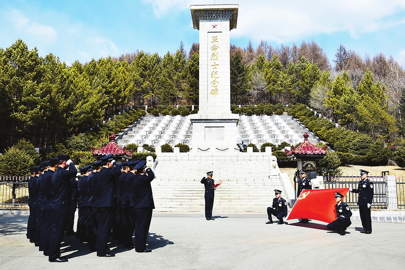 吉林省各地人武部开展清明祭英烈活动