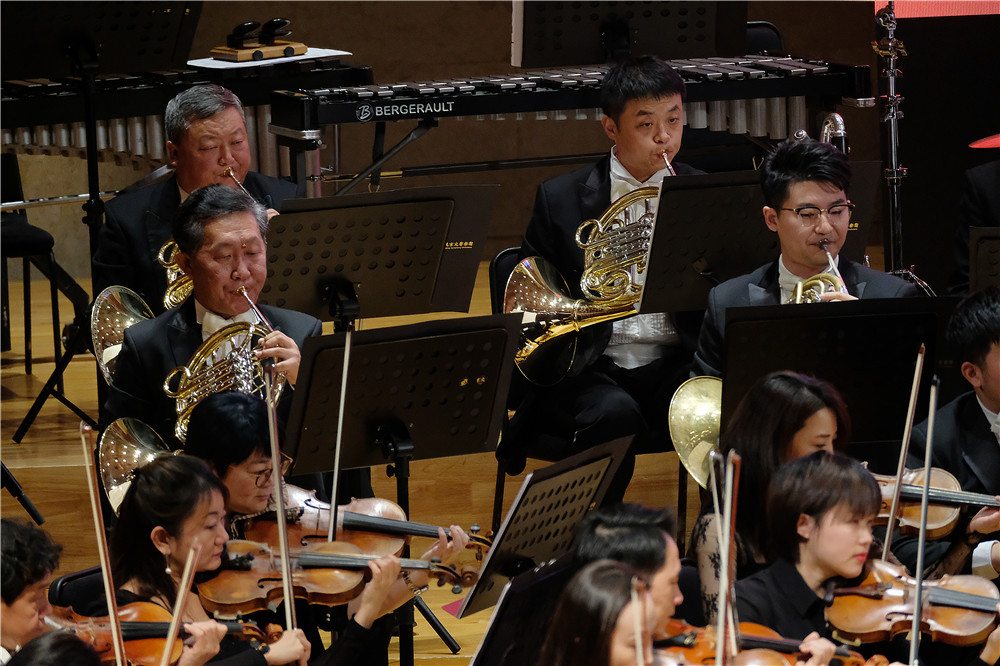 北京市-莫斯科市结好25周年纪念音乐会成功举办 中俄艺术家隔空合奏《我的祖国》