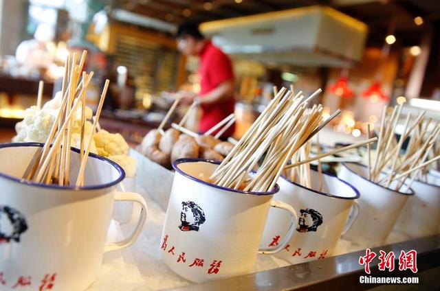 沪上餐厅推出怀旧主题餐饮吸引食客