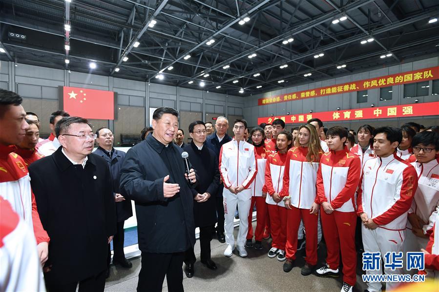 习近平春节前夕在北京看望慰问基层干部群众