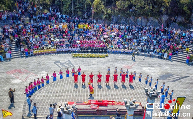 贵州务川：仡佬族群众祭先祖（组图）