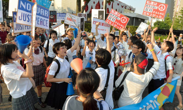 日本5000名高中生上街游行 反对安保法案