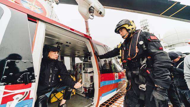 《紧急救援》提档12月18日 彭于晏获林超贤电影见证30+一路蜕变