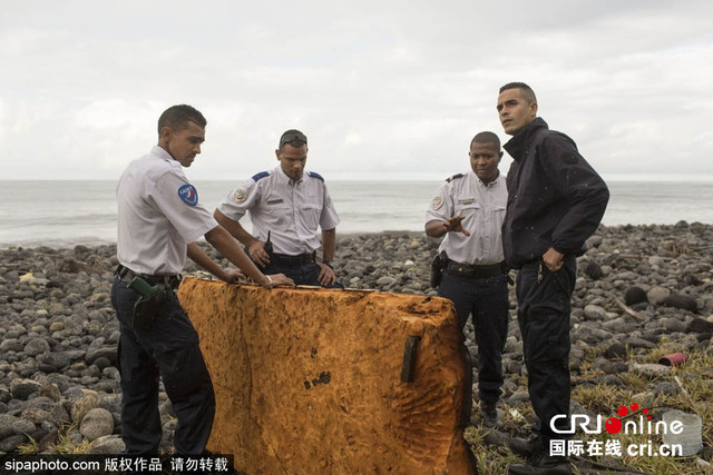 留尼汪岛再现疑似MH370残骸