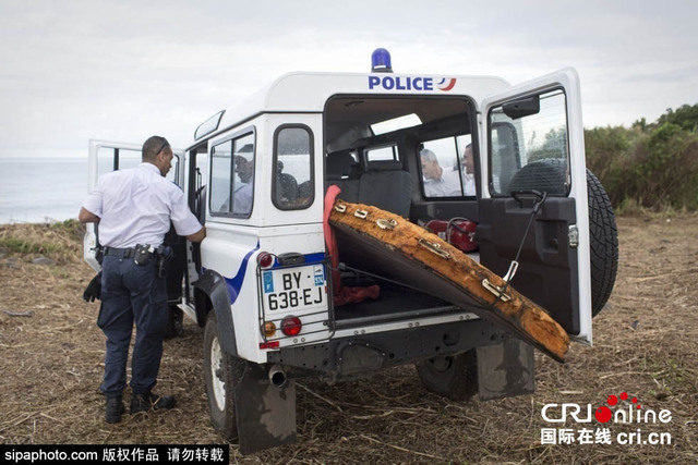 留尼汪岛再现疑似MH370残骸