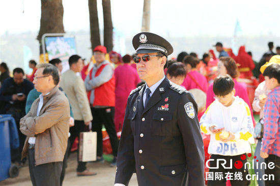 【河南供稿】河南灵宝警方完成第二届中国苹果花节开幕式安保任务