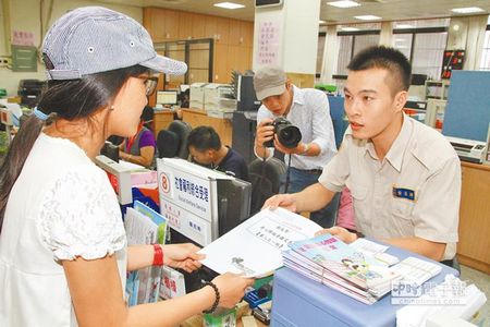 台生服兵役可“分期付款” 不影响赴大陆求学