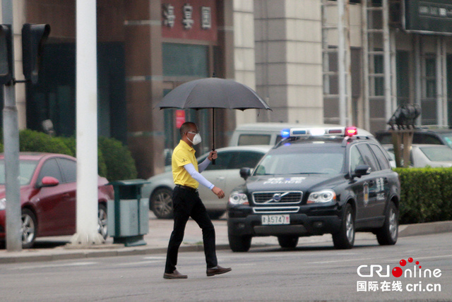 天津滨海新区出现降雨 或不利于搜救