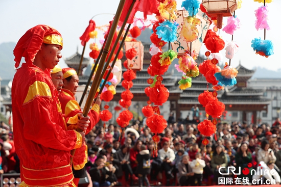 【新春走基层】贵州玉屏：侗乡幸福年 欢歌别样春