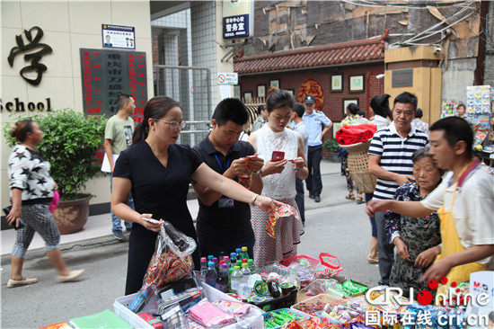 已过审【区县联动】【万盛】万盛青年镇：上课第一天开展校园安全专项检查【区县联动 列表】青年镇：上课第一天开展校园安全检查