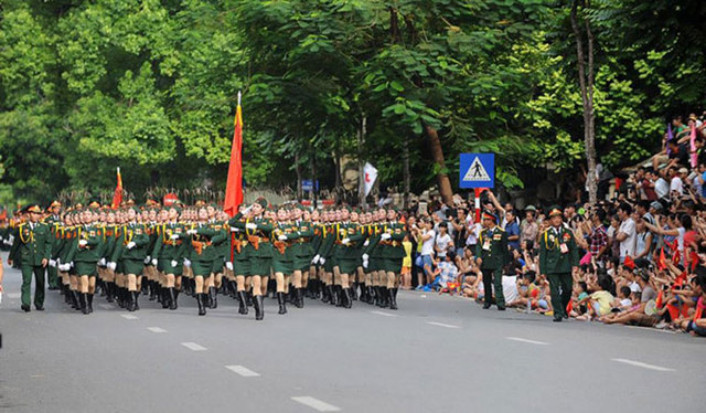 越南约三万人参加国庆70周年阅兵