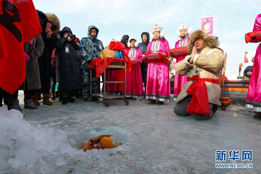 内蒙古达里诺尔湖冬捕旅游热