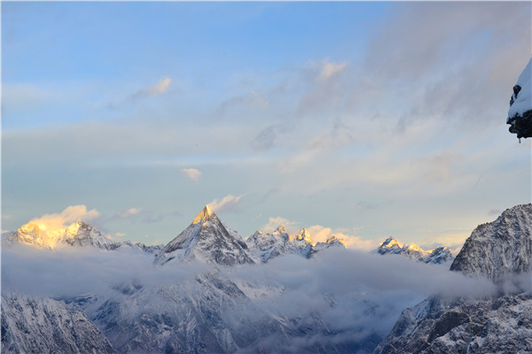 四姑娘山：冬季美景不打烊