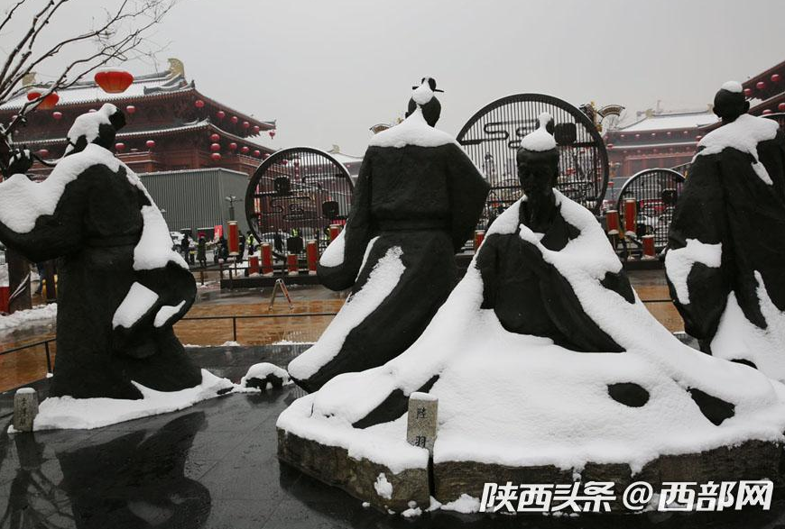 春节假期一场大雪浓了年味 美了不起眼的景和人