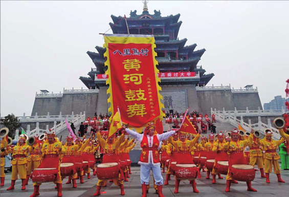 三秦新风貌 锣鼓喧天闹新春