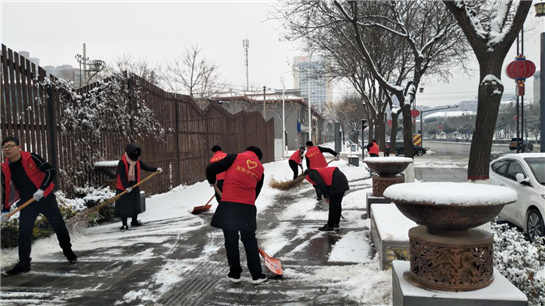 西安高陵区：除雪全动员  保畅保安全