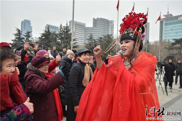 石家庄：欢乐大广场 大众新春乐