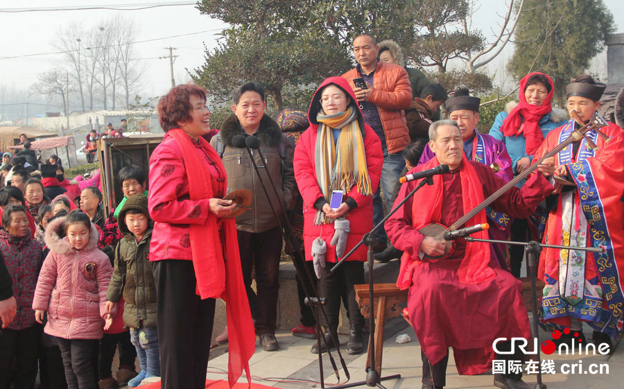 【焦点图-大图】【移动端-焦点图（页面标题：河南宝丰马街火神庙祭祀拜祖活动举行）】2019年河南宝丰马街火神庙祭祀拜祖活动举行