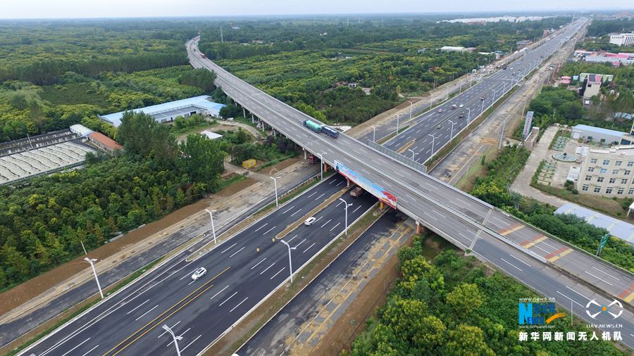 【轮播图】河南许昌：许鄢城际快速通道建成通车