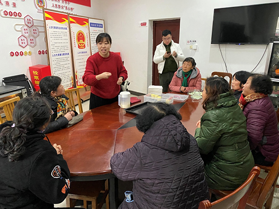 （b 区县列表 三吴大地泰州 移动版）泰州市海陵城北街道赵公社区举办免费烘焙课活动