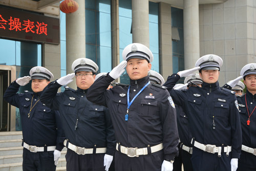 【河南供稿】河南渑池交警举行会操表演活动