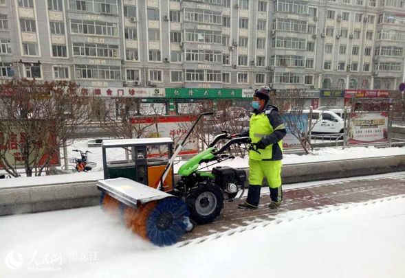 龙江三月初雪 致敬雪天战“疫”的你！