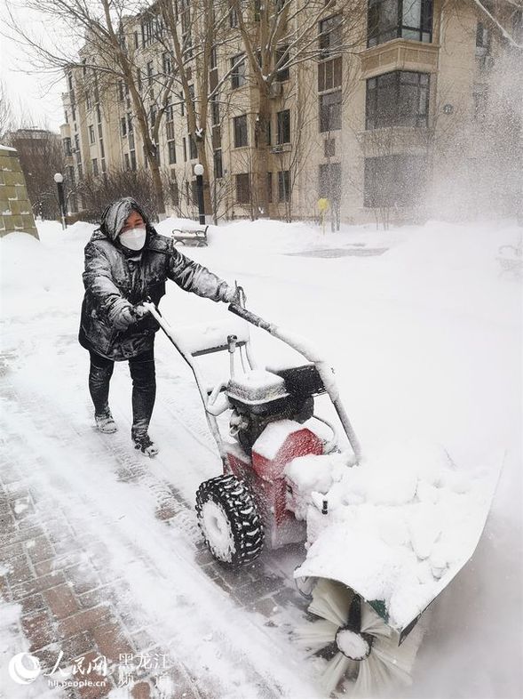 龙江三月初雪 致敬雪天战“疫”的你！