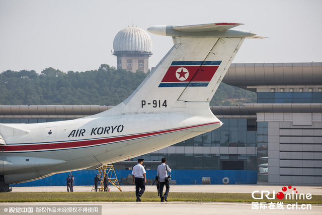 中国摄影师体验高丽航空飞行 揭秘朝鲜飞机内景