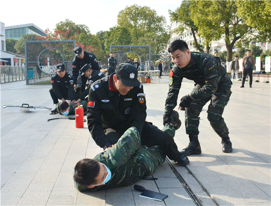 （教育图文）苏州姑苏公安反恐公开课在苏州农业职业技术学院举办