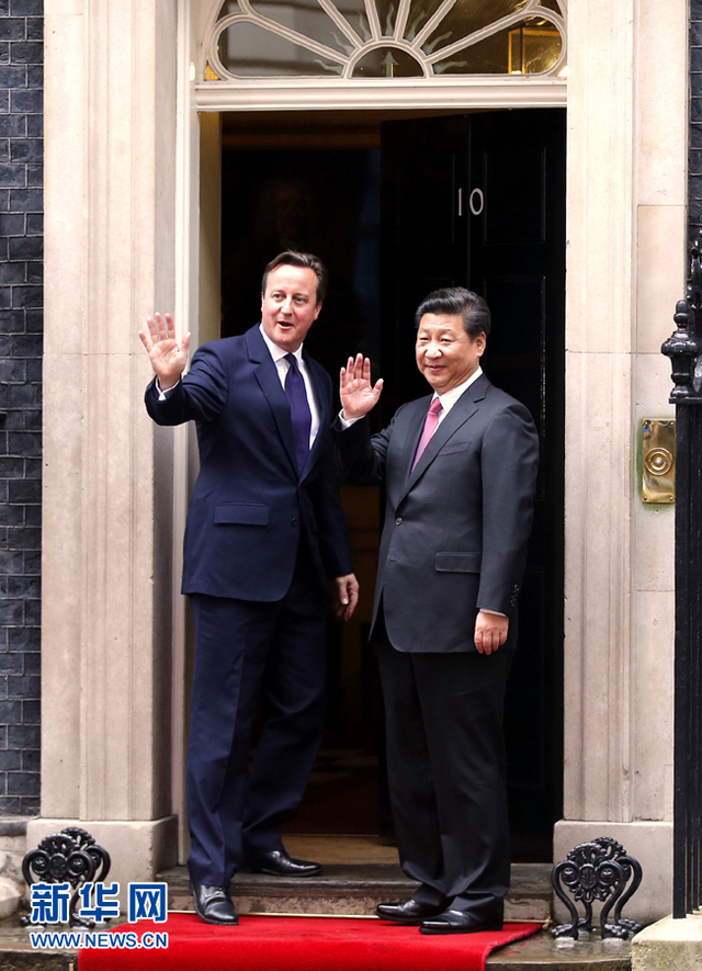 习近平同英国首相卡梅伦举行会谈